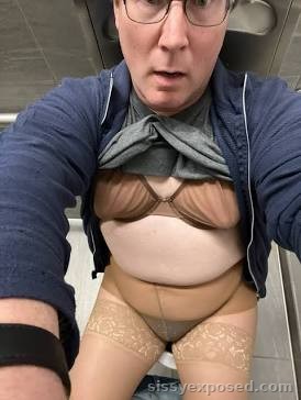 Angelcloversissy exposed sissy shemale
