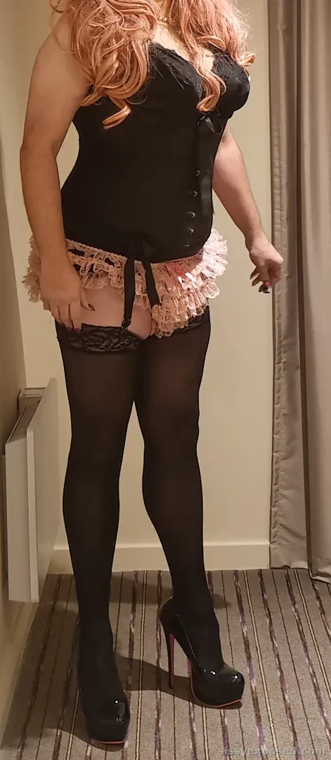 I love pretty lingerie!