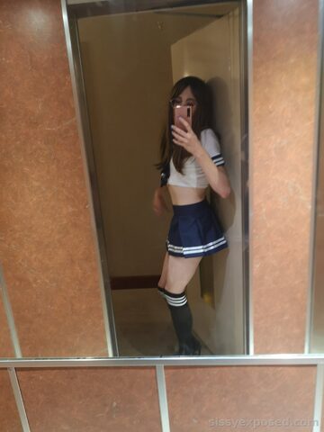 31yo Paris Japanese Schoolgirl Fucktoy – Locked & Plugged