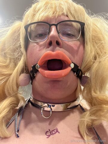 Sissy Bimbo Kyle Merritt