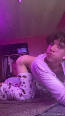 Fem boy trash