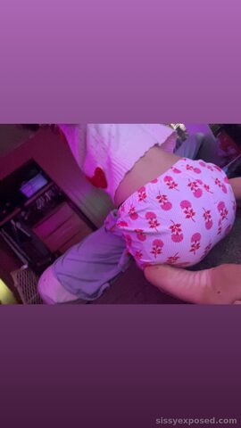 Trying on new shorts 😏😼