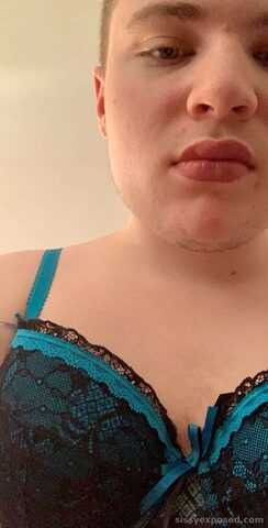 Sissy Mayra permanently exposed